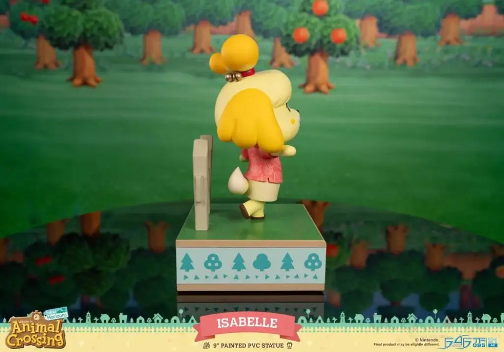 Animal Crossing: New Horizons Isabelle Statue