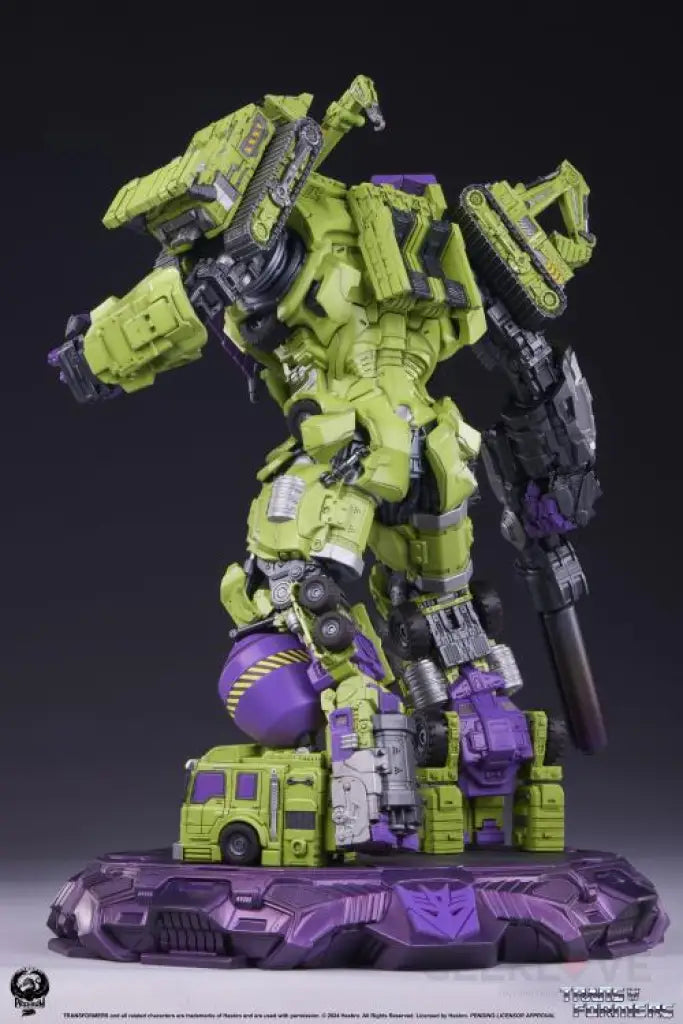 Devastator Museum Scale Figure