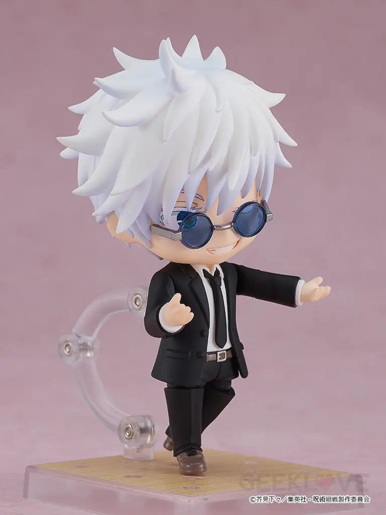 Nendoroid Satoru Gojo Suit Ver.