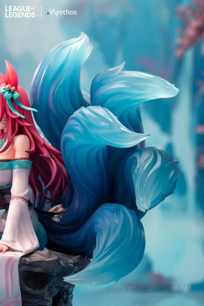 Spirt Blossom Ahri Scale Figure