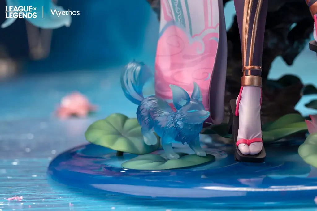 Spirt Blossom Ahri Scale Figure