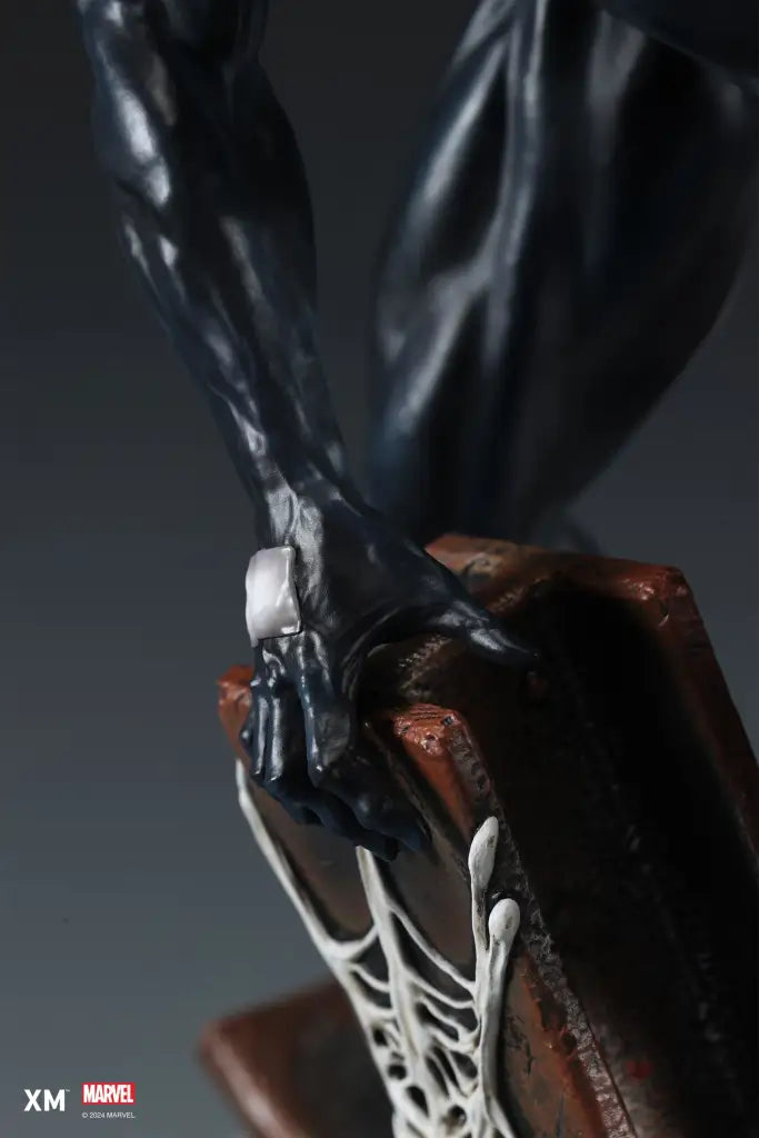 Symbiote Spider Man 1/4 Scale Figure