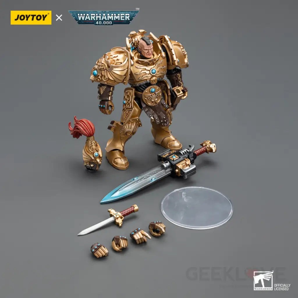 Adeptus Custodes Custodian Guard With Sentinel Blade Action Figure