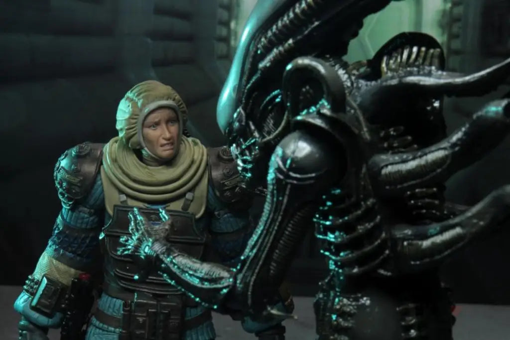 Alien 40th Anniversary Series 16 Set of 3 Figures - GeekLoveph