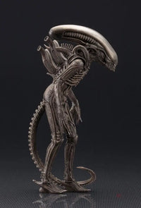 Alien Artfx+ Xenomorph Big Chap Statue Back Order