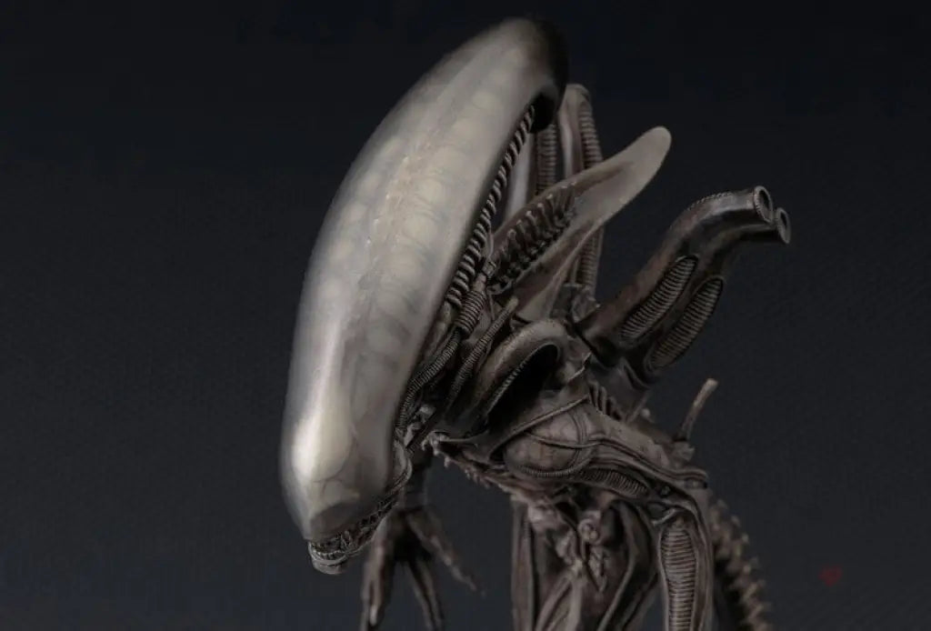 Alien Artfx+ Xenomorph Big Chap Statue Back Order