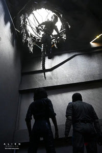 Alien: Romulus Suspended Lab Xenomorph XX121 Deluxe Action Figure Action Figure