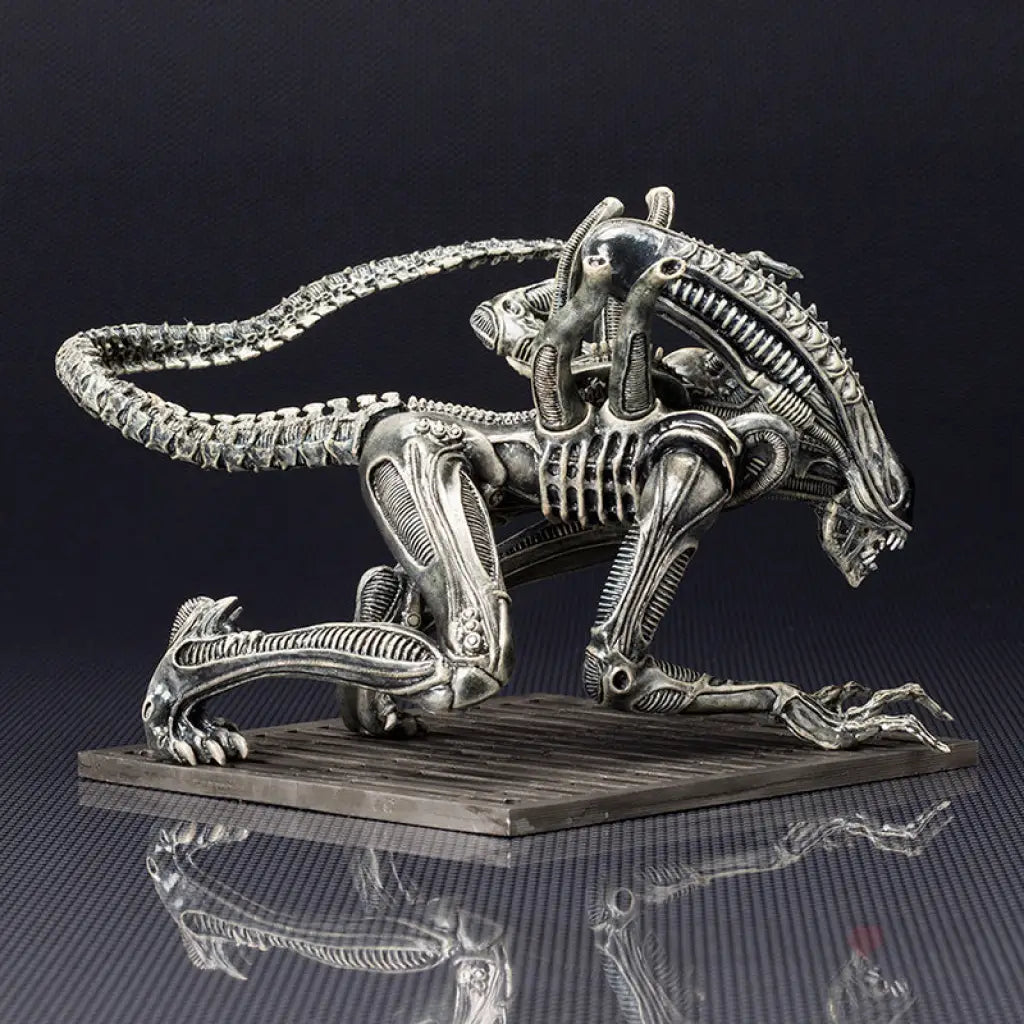 Aliens Artfx+ Warrior Drone Statue Back Order