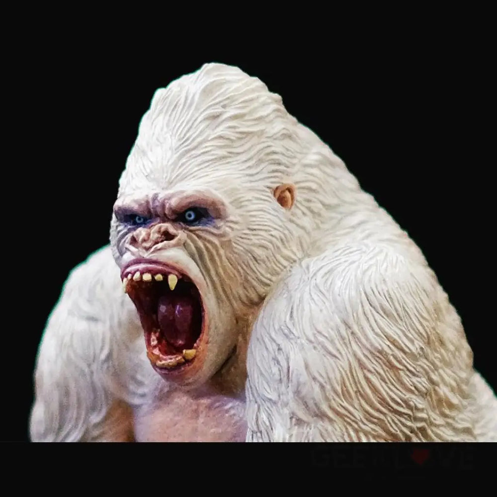 Alpha Male Mountain Gorilla "Gorilla Z" (Albino) 1/11 Scale Replica - GeekLoveph