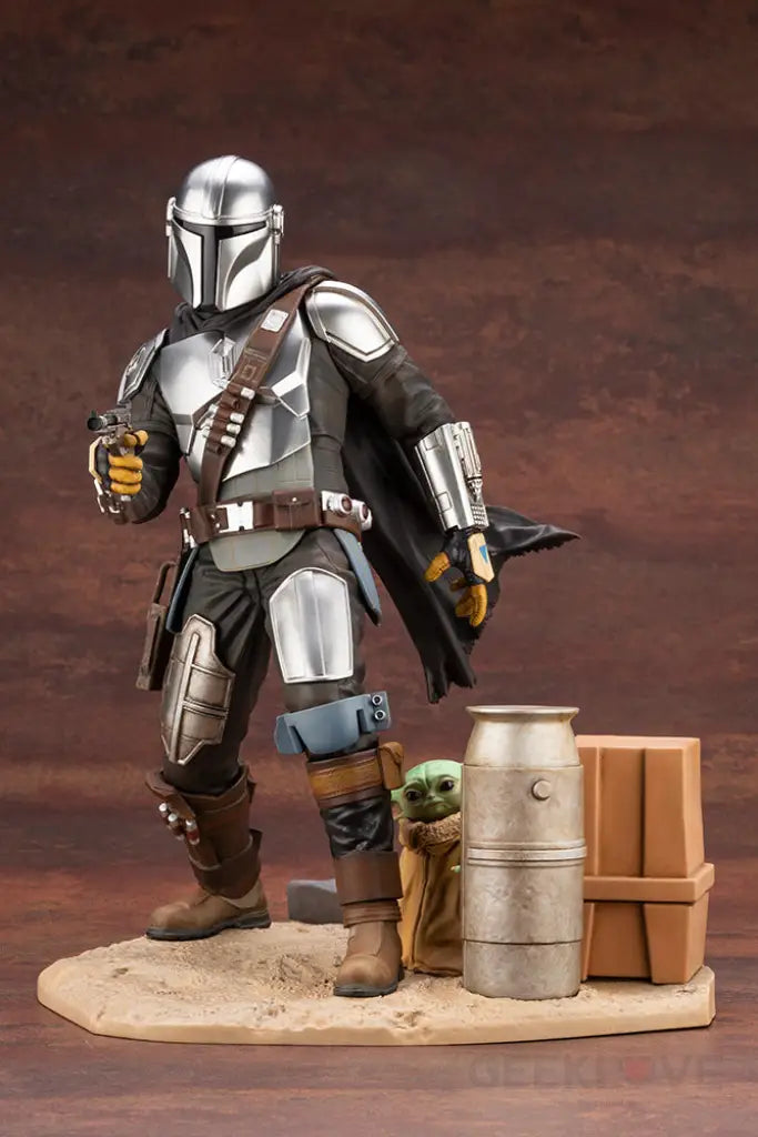 ARTFX Mandalorian & The Child - GeekLoveph