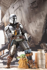 ARTFX Mandalorian & The Child - GeekLoveph