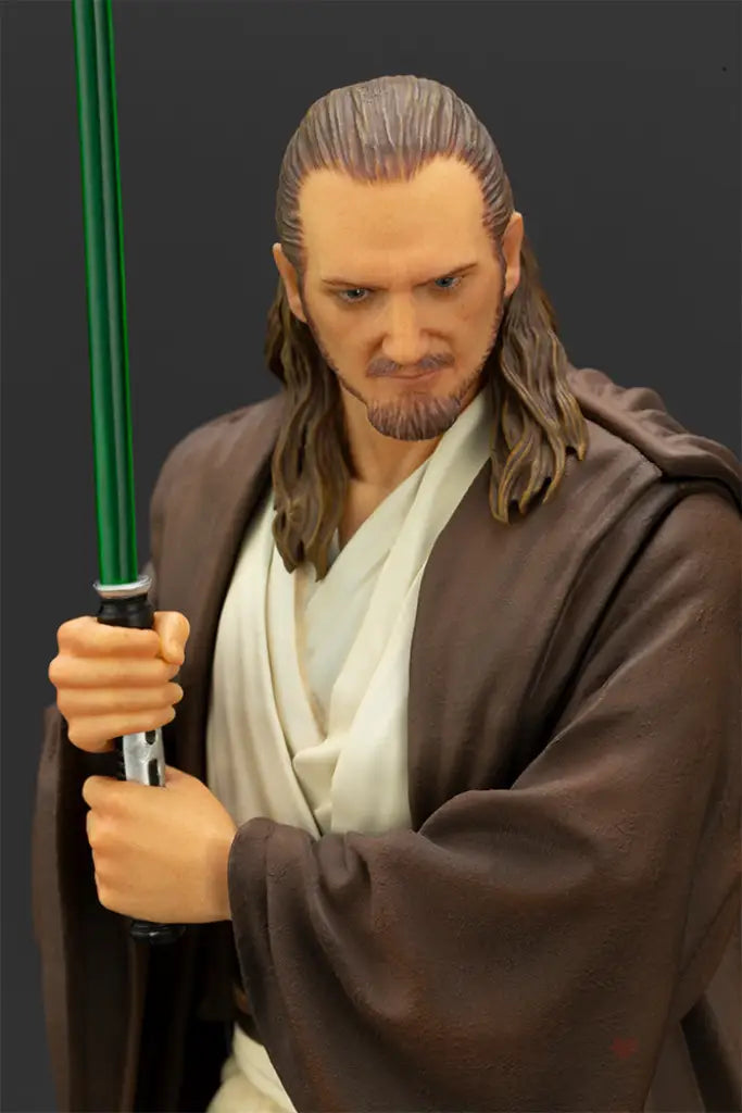 ARTFX+ Qui-Gon Jinn - GeekLoveph