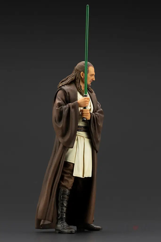 ARTFX+ Qui-Gon Jinn - GeekLoveph