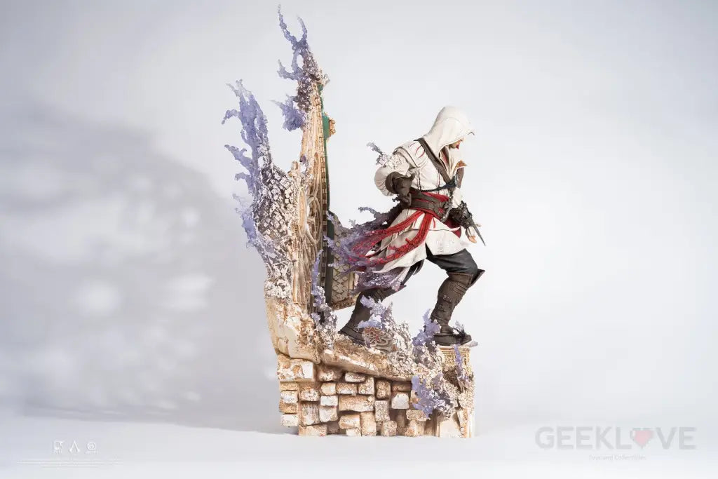Assassin's Creed Animus Ezio 1/4 Scale Statue - GeekLoveph