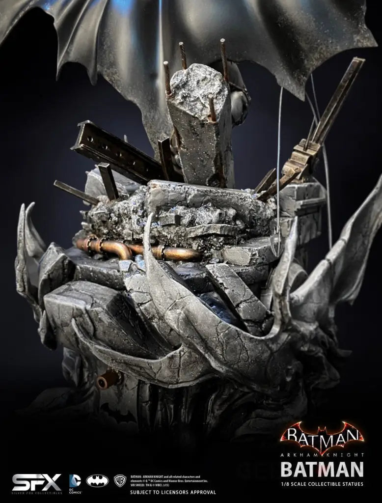 Batman Arkham Knight 1/8 Scale Statue - GeekLoveph