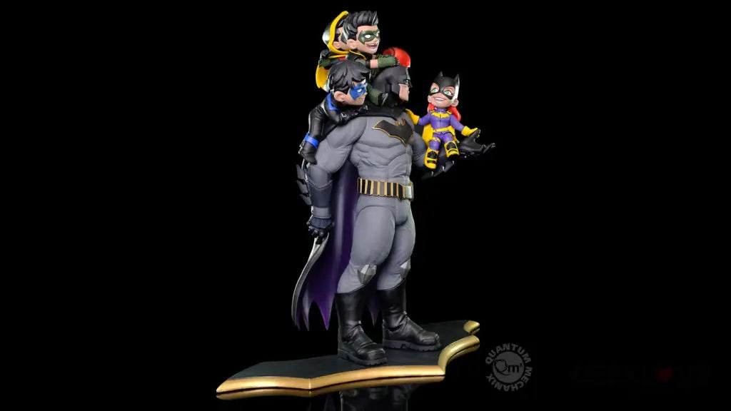 Batman: Family Q-Master Diorama, Limited Edition BO - GeekLoveph