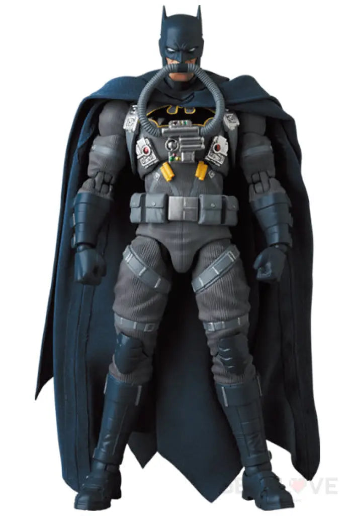 Batman: Hush MAFEX No.166 Batman (Stealth Jumper Ver.) - GeekLoveph