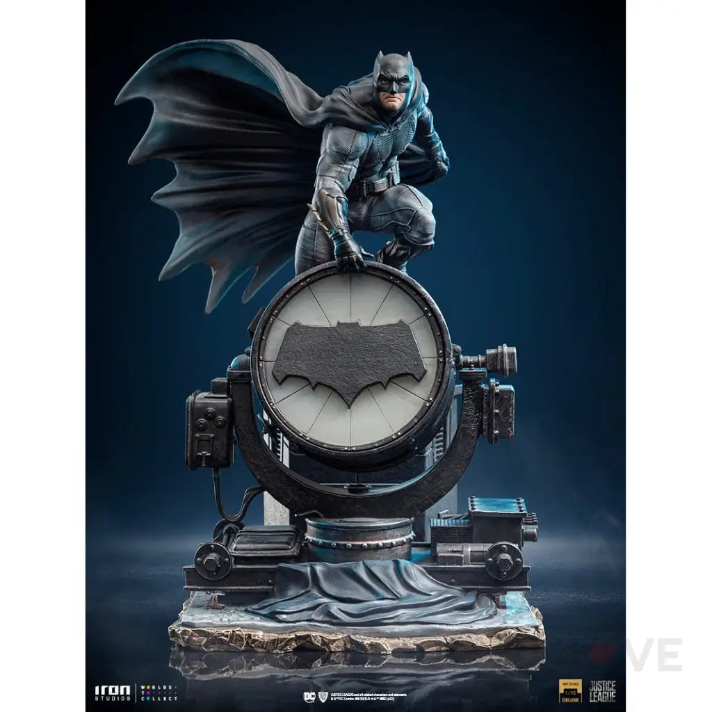 Batman On Bat-Signal 1/10 Deluxe Art Scale Statue Preorder