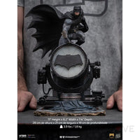 Batman On Bat-Signal 1/10 Deluxe Art Scale Statue Preorder