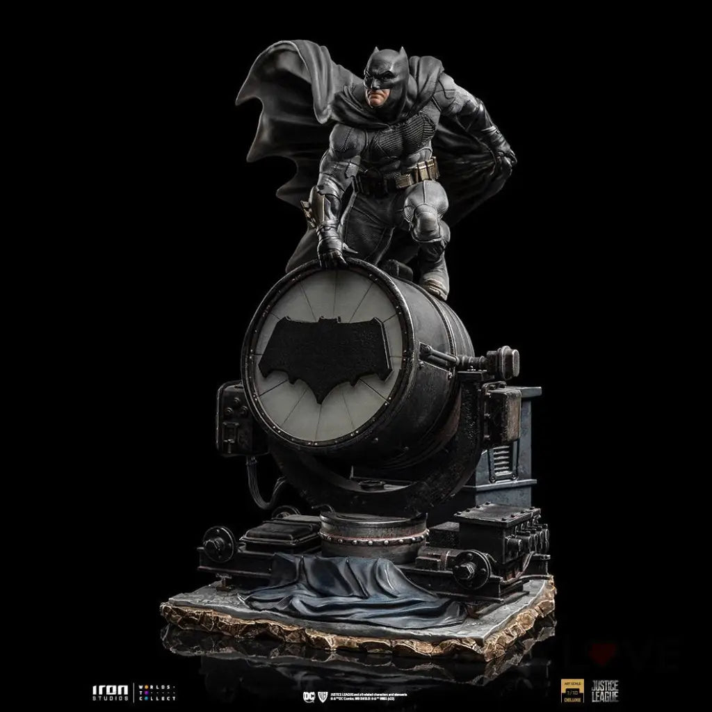 Batman On Bat-Signal 1/10 Deluxe Art Scale Statue Preorder