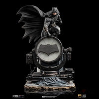 Batman On Bat-Signal 1/10 Deluxe Art Scale Statue Preorder