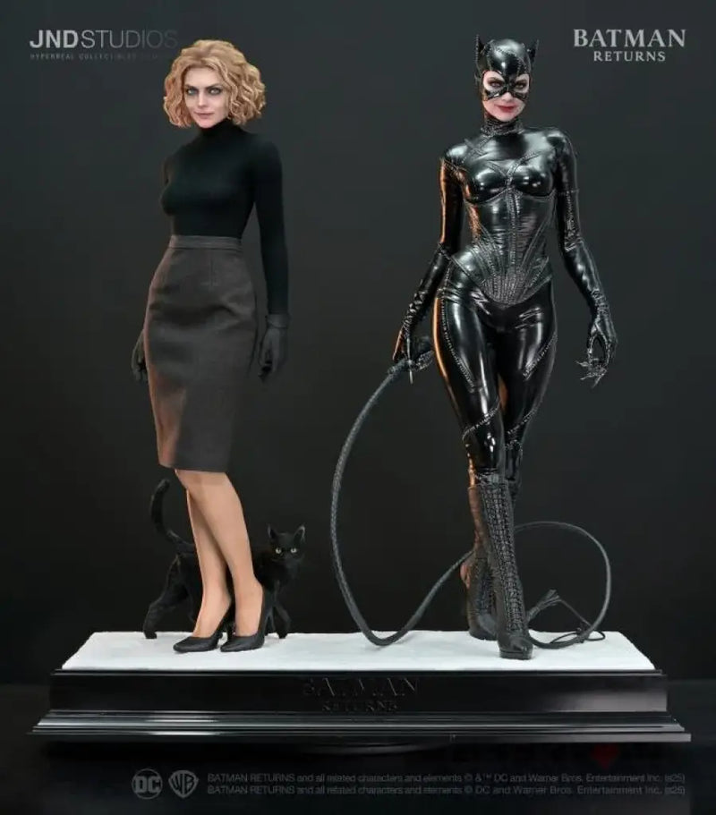 Batman Returns Catwoman (Dual Ver.) 1/3 Scale Statue