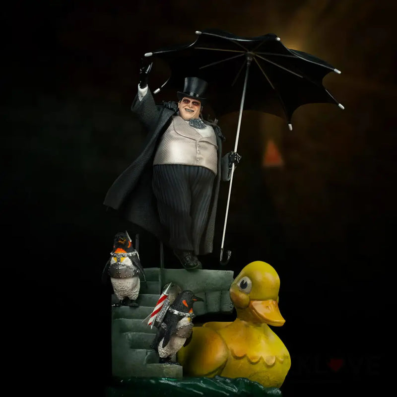 Batman Returns - Penguin Deluxe Art Scale 1/10 Statue