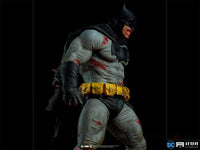 Batman The Dark Knight Returns Diorama - GeekLoveph