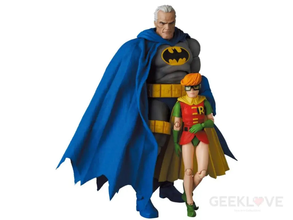 Batman: The Dark Knight Returns MAFEX No.139 Batman (Blue Ver.) and Robin - GeekLoveph
