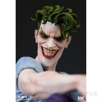 Batman: White Knight - The Joker 1/4 Scale Statue - GeekLoveph