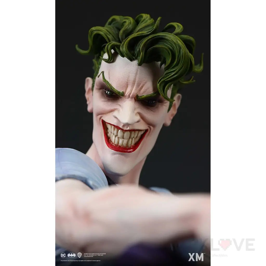 Batman: White Knight - The Joker 1/4 Scale Statue - GeekLoveph