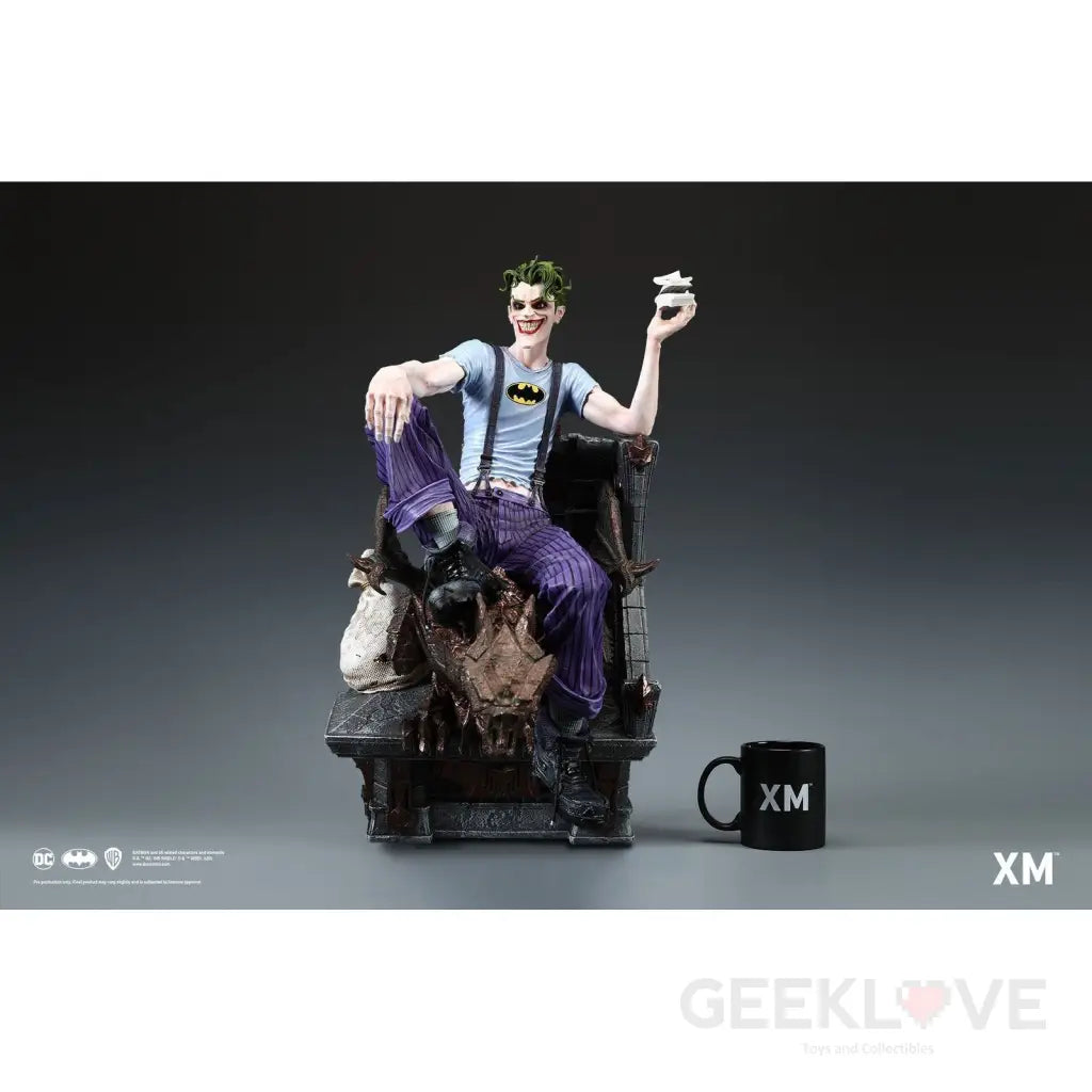 Batman: White Knight - The Joker 1/4 Scale Statue - GeekLoveph