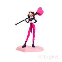 Black Pink Scale Figure - Jennie - GeekLoveph