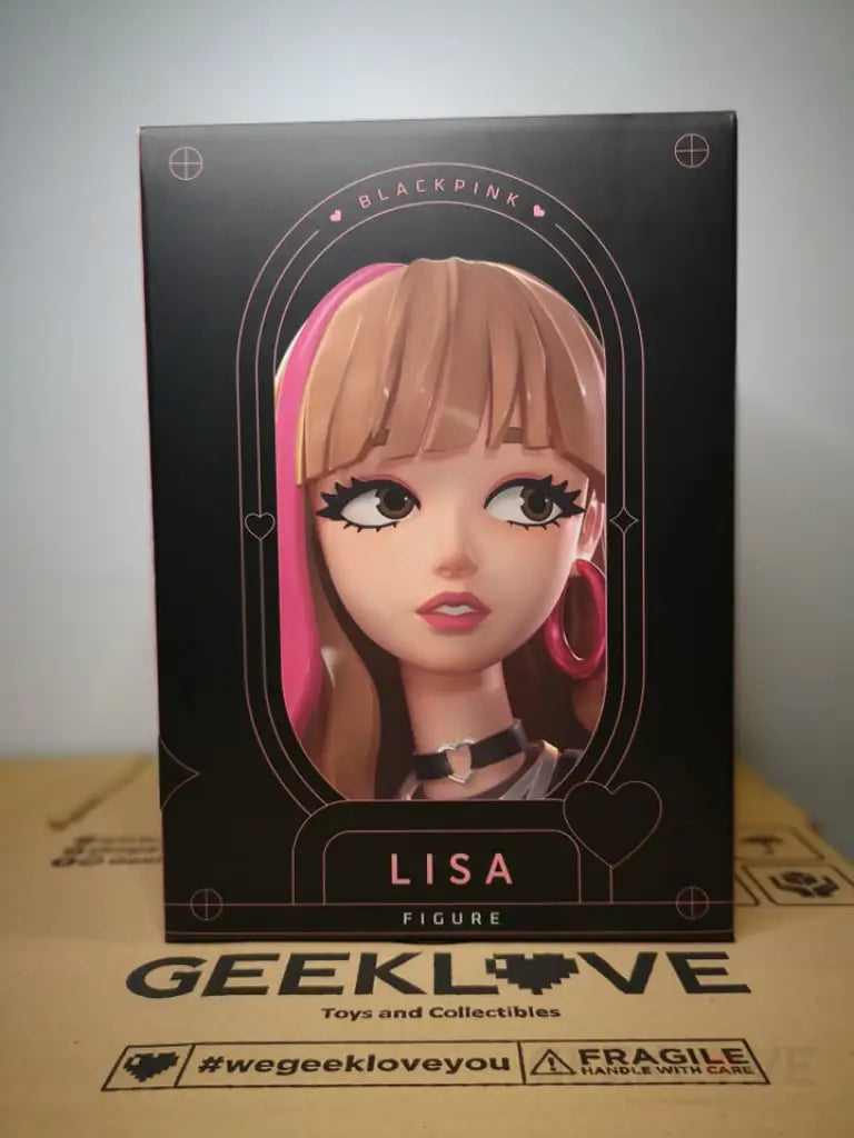 Black Pink Scale Figure - Lisa - GeekLoveph