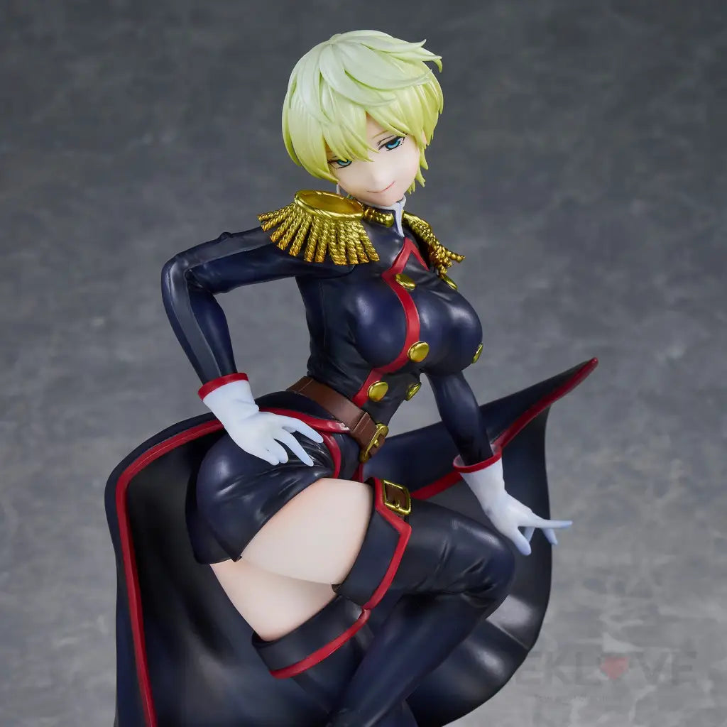 Chained Soldier Tenka Izumo 1/7 Scale Figure