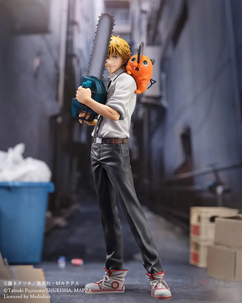 Chainsaw Man S-Fire Figure Denji & Pochita Scale