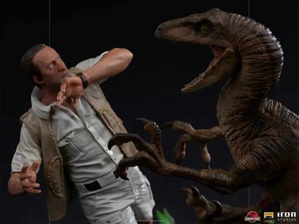 Clever Girl Deluxe Art Scale 1/10 Statue - Jurassic Park - GeekLoveph