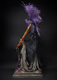Dark Souls III Pontiff Sulyvahn 1/7 Scale Deluxe Statue - GeekLoveph