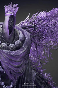 Dark Souls III Pontiff Sulyvahn 1/7 Scale Deluxe Statue - GeekLoveph