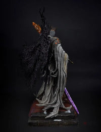 Dark Souls III Pontiff Sulyvahn 1/7 Scale Statue - GeekLoveph