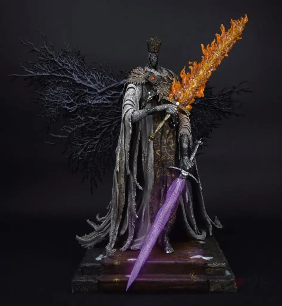 Dark Souls III Pontiff Sulyvahn 1/7 Scale Statue - GeekLoveph
