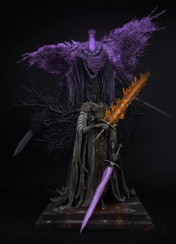 Dark Souls III Pontiff Sulyvahn 1/7 Scale Deluxe Statue - GeekLoveph
