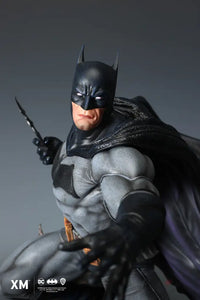 Dc Classic Series Batman 1/4 Scale Statue Preorder
