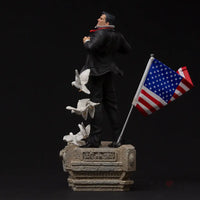 Dc Comics - Clark Kent 1/10 Scale Deluxe Statue Preorder
