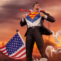 Dc Comics - Clark Kent 1/10 Scale Deluxe Statue Preorder