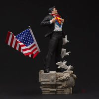 Dc Comics - Clark Kent 1/10 Scale Deluxe Statue Preorder