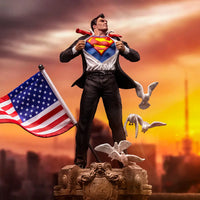 Dc Comics - Clark Kent 1/10 Scale Deluxe Statue Preorder