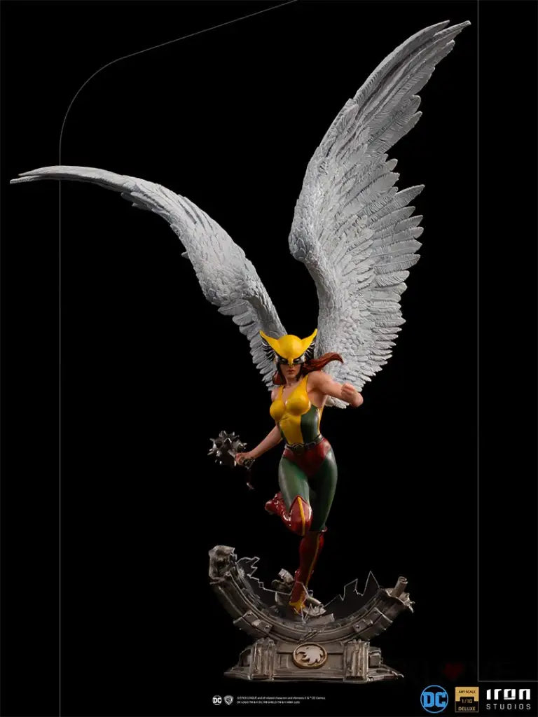 DC Comics Hawkgirl Deluxe Art Scale 1/10 Statue - GeekLoveph