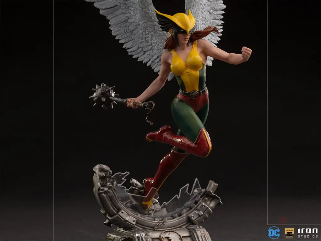 DC Comics Hawkgirl Deluxe Art Scale 1/10 Statue - GeekLoveph