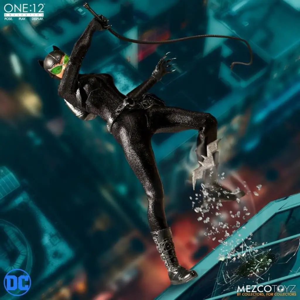 DC Comics One:12 Collective Catwoman - GeekLoveph